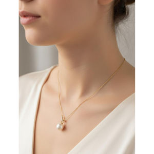 Collar con Colgante de Perla y Diamantes en Oro de 18 Quilates, Elegante Collar de Perlas con Diamantes Pavé, Joyería Hecha a Mano para Seres Queridos - Product Image 1