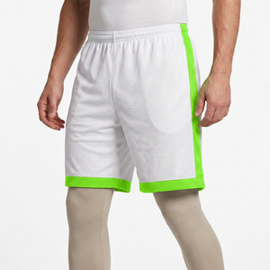 Shorts blancs pour hommes avec taille élastique noire, respirants, en polyester tissé, longueur bermuda - Product Image 5