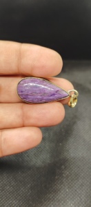 จี้หินชารอยต์ธรรมชาติคุณภาพสูงทรงลูกแพร์ชุบทอง สไตล์โบฮีเมียนสุดฮิต ขายส่งจำนวนมาก - Product Image 2