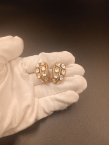Pendientes de botón redondos Polki chapados en oro de Amaira Jewels, joyería de boda para mujer, plata 925, estilo vintage, hechos a mano - Product Image 4
