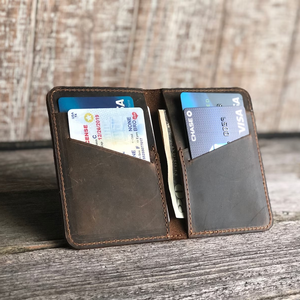 Tarjetero Bifold Clásico Personalizado de Alta Calidad para Hombre, de Cuero Genuino, Ligero, Plegable, con Bloqueo RFID, Multifuncional y Duradero - Product Image 2
