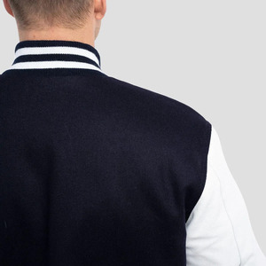 Blouson Bomber Tendance pour Homme en Laine et Cuir – Corps en Laine Premium, Manches en Cuir Véritable, Poignets Côtelés et Boutons Pression – Style Urbain - Product Image 5