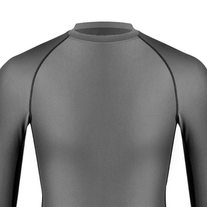 Camiseta de compresión para adultos, uso en exteriores, gimnasio, ejercicio, ropa deportiva lisa teñida, ropa de fitness para hombre, rash guards en venta, absorción de humedad - Product Image 6