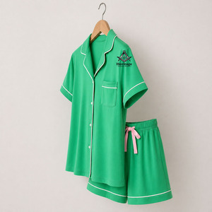 Pyjama femme HMR personnalisé OEM ODM Alpha Kapa brodé, confortable et relaxant, col en V - Product Image 5