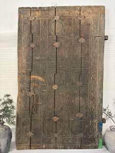 Authentique panneau de porte tribal indien du XIXe siècle, sculpté à la main en bois, Orissa, exquis, rustique, antique, pour la maison, le bureau, la salle à manger - Product Image 3