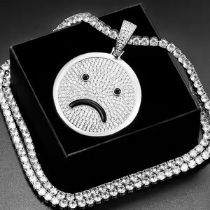 Pendentif plaqué or style hip-hop avec breloque diamant en forme de cœur, bijoux de mode unisexe en argent pour hommes et femmes, pendentifs et breloques - Product Image 3