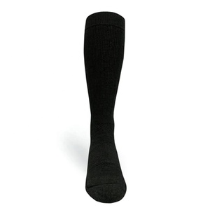 Chaussettes mi-hautes en coton 100 % biologique les mieux notées pour hommes, décontractées, unies, antibactériennes, noires, avec motif logo amusant, ODM - Product Image 5