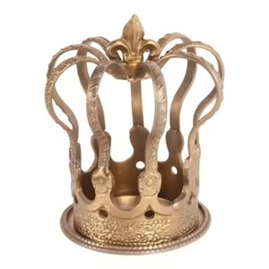 Vintage Inspired Metal <b>Christmas</b> Crown Decorative <b>Wall</b> Accent for Holiday Decoration - Product Image 2