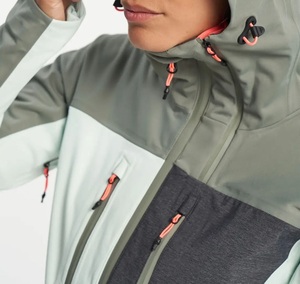 Vêtements de ski élégants pour femmes, respirants, imperméables, en matériau personnalisé, vêtements d'hiver pour athlètes, vêtements de neige, combinaison de ski pour femmes, vente en gros - Product Image 5