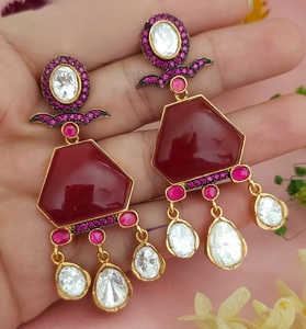 Pendientes de gota de moissanita chapados en oro de latón de alta calidad y elegantes para mujer, colección de moda para fiestas y eventos nocturnos. - Product Image 4