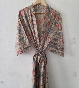 ชุดคลุมกิโมโนแขนยาวผ้าฝ้ายถักลายพิมพ์สวยงาม พรีเมียม ระบายอากาศได้ดี นุ่มสบาย เหมาะสำหรับใส่พักผ่อนในฤดูร้อน - Product Image 5