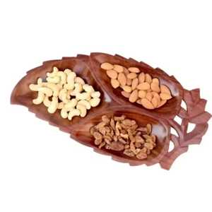 Bandeja de Madera Premium con 3 Compartimentos en Forma de Hoja, Plato para Servir Frutos Secos y Nueces, Plato de Madera con Tres Secciones para Aperitivos - Product Image 6