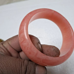 Pulseras y Brazaletes Redondos de Resina Hechos a Mano de Primera Calidad Personalizados, Joyería Elegante de UCI - Product Image 1