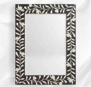 Cadre photo vertical en os incrusté fait main, léger, pour une décoration intérieure de luxe et une présentation élégante sur table - Product Image 3