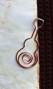 Marcapáginas de cobre hecho a mano de primera calidad con detalles finos para regalar a lectores, profesores y estudiantes - Product Image 1
