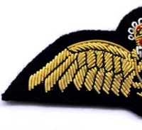 Badge de blazer brodé fait main en fil de bouillon, patch cœur à coudre pour uniformes, entièrement personnalisable, haute qualité