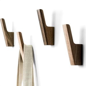 Set di 4 Ganci da Parete e Appendiabiti in Legno di Noce Scuro o Frassino Chiaro per Appendere Cappelli, per Uso Domestico o in Ufficio - Product Image 1