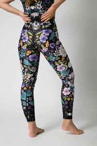 New Design Women's OEM Service Sublimation Printed Yoga Set 2 Piece Flexible Women Yoga Set High Waist Leggings - Product Image 5