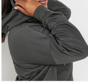 Sudadera con capucha vintage de alta calidad con lavado ácido, personalizada para mujer, con hombros caídos y cierre de cremallera, de fabricante. - Product Image 3