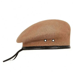 Béret en feutre de laine marron avec broderie à la main, bordure en cuir et pompon - Unisexe, décontracté, toutes saisons, réglable, respirant - Product Image 1