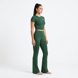 MA-ATTIERA เสื้อครอปผู้หญิงสีเขียว ชุดโยคะ 2 ชิ้น เสื้อคอกลมแขนสั้นสีทึบ - Product Image 2