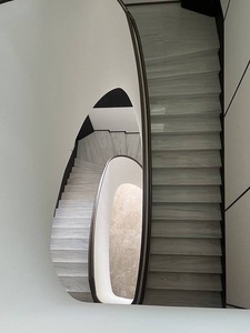 Piedra de Mármol Pulida de Alta Calidad, Corte Personalizado, para Pisos, Revestimiento de Paredes, Instalación de Escaleras, Uso en Villas, Disponible para la Venta - Product Image 2