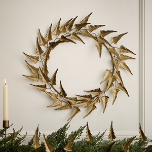 Guirlande murale moderne en fer doré en forme de feuille de fougère, art mural minimaliste en métal, guirlande botanique pour Noël et décoration intérieure nordique européenne - Product Image 2