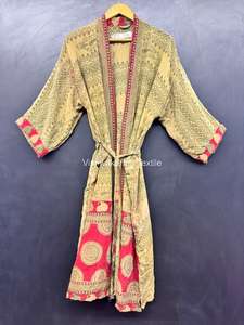 Kimono de Lujo de Seda Crepé para Mujer |   Envoltura de seda suave con cuello en V y cintura elástica con estampado floral hecho a mano |   Ropa de Playa Primavera/Verano - Product Image 4