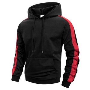 Sweat-shirt à capuche noir pour homme avec bandes rouges sur les manches, coupe classique, décontracté, pour l'automne, en polyester tricoté, pull en molleton 2027 - Product Image 1
