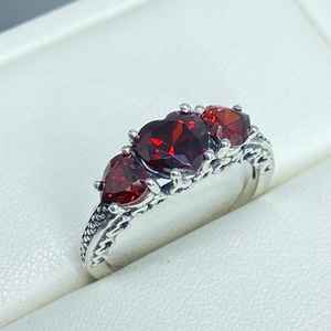 Anillo de Plata de Ley 925 con Zirconia en Forma de Corazón, Chapado en Rodio, Certificado Cristiano, para Mujer - Product Image 1