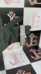 Montre-bracelet à quartz de luxe pour homme en acier inoxydable, avec cadran à chiffres romains, verre serti de diamants, 41 mm, résistante à l'eau - Product Image 5