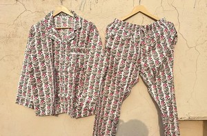Pyjama en coton pur à motifs floraux : ensemble de vêtements de nuit légers pour l'été pour femmes - Product Image 2