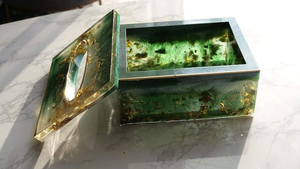 เทคนิคการประดิษฐ์กล่องกระดาษทิชชูจากเรซิ่นเพื่อการตกแต่งที่เป็นเอกลักษณ์ - Product Image 5