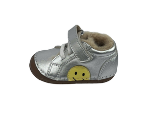 Chaussures de marche blanches pour bébé, baskets à lacets pour tout-petits, semelle antidérapante, tige en cuir, soutien de la voûte plantaire, légères pour le printemps et l'automne - Product Image 3