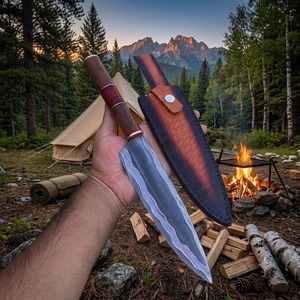 Cuchillo de hoja fija de acero de Damasco hecho a mano con mango de madera, punta caída, para camping, senderismo y uso general. - Product Image 1