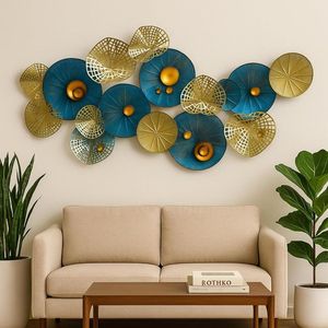 Art mural métallique contemporain pour la décoration de la maison, donnant un look élégant et tendance aux murs du salon ou de la chambre. - Product Image 1