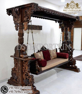 Décoration d'entrée de mariage traditionnel gujarati : élégante balançoire Ganesha en FRP, scène de mariage avec balançoire lourde en bois sculpté, Australie - Product Image 2