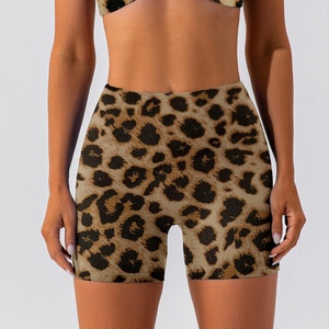 Shorts de yoga taille haute pour femme, noir uni, dos croisé, sportif, respirant, extensible, tricoté, tenue active - Product Image 5