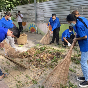 Vietnam Coconut Fiber <b>Broom</b> with Wooden Long <b>Handle</b> Eco-Friendly Outdoor Wet Sweeping <b>Broom</b> Premium Quality Vietnam - Product Image 1