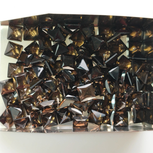 ควอตซ์สโมคกี้ธรรมชาติ 6 มม. ทรงสี่เหลี่ยมเจ้าหญิงคัท คุณภาพดีที่สุด พลอยเม็ดเดี่ยวสำหรับทำเครื่องประดับและสร้อยคอ - Product Image 5