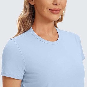เสื้อยืดครอปท็อปสีฟ้าอ่อนสำหรับผู้หญิง แขนสั้น คอกลม ทรงเข้ารูป สวมใส่สบาย ผ้าเจอร์ซีย์ถัก ระบายอากาศได้ดี เหมาะสำหรับฤดูใบไม้ผลิและฤดูร้อน - Product Image 3