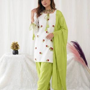Ensemble Kurta Farshi en coton pur brodé pour femmes avec pantalon et dupatta |   Broderie multi-aiguilles pour vêtements ethniques de créateur | - Product Image 1