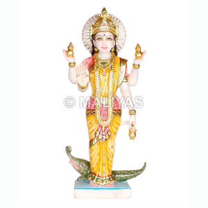 Statue de Ganga Mata en marbre de Makrana sur socle |   Murti artisanal de Ganga Devi pour temple – Maliyas - Product Image 1