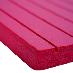 Panel de aislamiento de poliestireno extruido XPS con ranuras para uso en construcción de paredes, techos y pisos, para aislamiento térmico. - Product Image 4