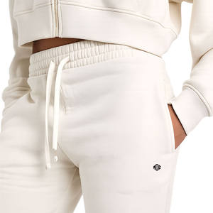 Ensemble de survêtement pour femme avec sweat à capuche court zippé et pantalon de survêtement à jambe droite en molleton de coton, tenue athleisure deux pièces, OEM Marque Privée - Product Image 2