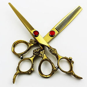Tijeras de Barbero para Zurdos de Acero Inoxidable de Alta Calidad, Acabado Dorado, Hoja Afilada, para Entresacar, con Diseño de Mango de Dragón y Tornillo Rojo - Product Image 2