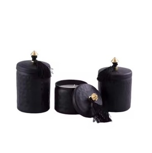 Velas aromáticas de lujo al por mayor, hechas a mano, en frasco de metal martillado, con cera de soja premium, sin humo, para aromaterapia. - Product Image 3