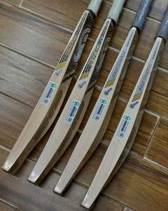 Bate de críquet CA Sports Gold 20K Fakhar Zaman Edition English willow con funda de bate de regalo, agarre adicional y lámina protectora, todo incluido. - Product Image 4