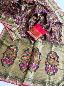 Sari en soie ethnique de luxe pour femmes - Tenue haut de gamme pour fêtes et mariages, sari de créateur exclusif pour festivals, sans plis, séchage rapide - Product Image 5