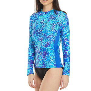 Rashguard Confortable pour Femme – Vente en Gros, Léger et Ample, en Polyester et Spandex, Personnalisable - Product Image 4